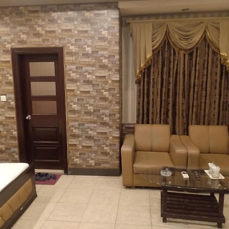 פייסלאבאד Hotel New Madina מראה חיצוני תמונה