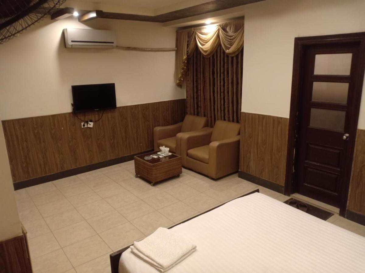 פייסלאבאד Hotel New Madina מראה חיצוני תמונה